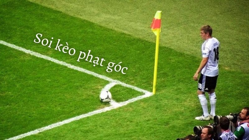 Người chơi phân tích lịch sử đối đầu - Cách đọc kèo phạt góc hiệu quả
