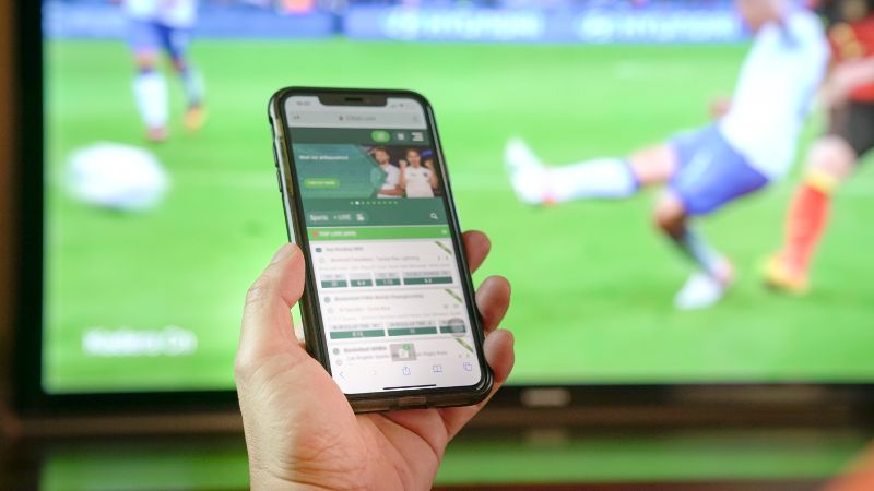 Kinh nghiệm chọn tỷ lệ cược bóng đá Euro thắng lớn từ chuyên gia Vinbet